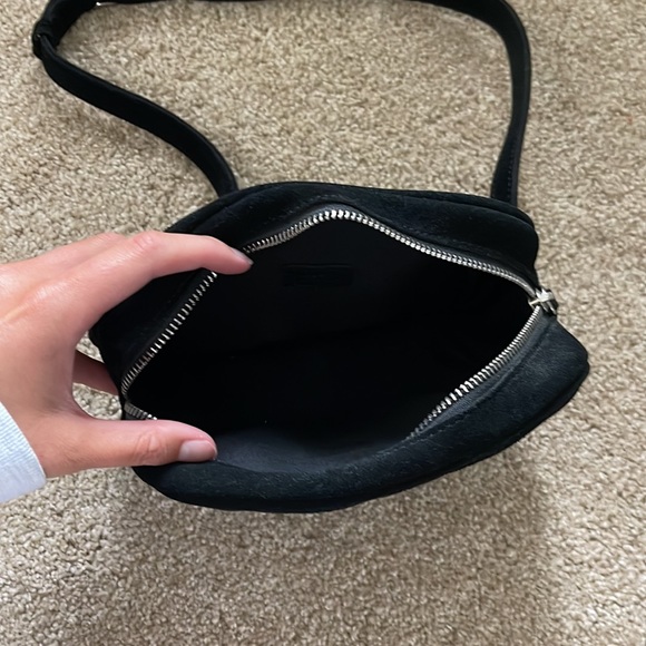 Urban Outfitters suede Fanny Pack - Picture 2 of 2